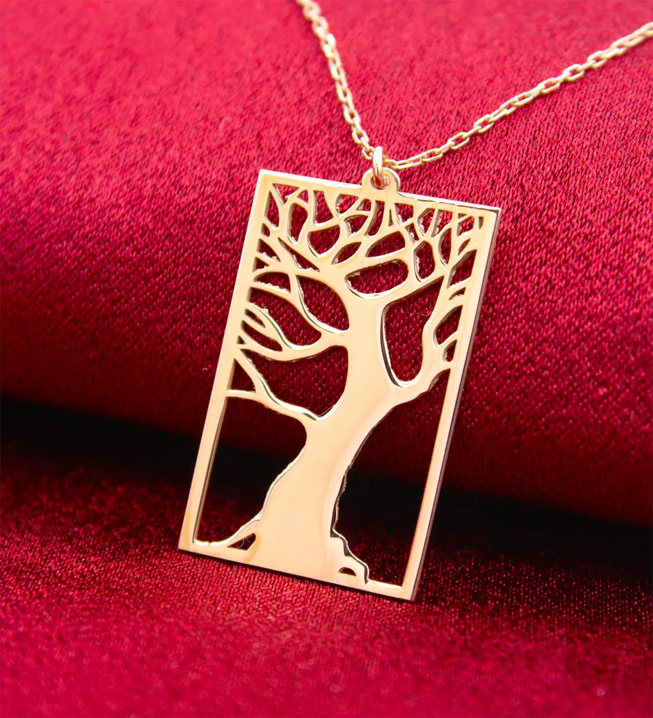 14K Altın Kaplama / Gümüş Dikdörtgen Çerçeveli Hayat Ağacı Kolye
