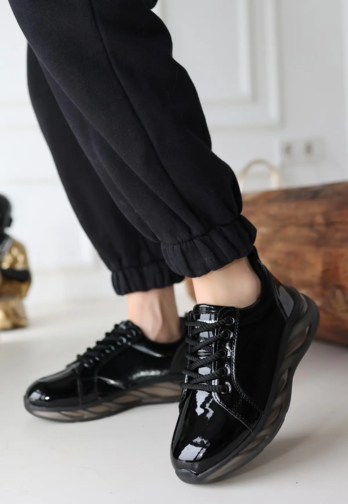 Piona Siyah Rugan Gri Tabanlı Spor Ayakkabı