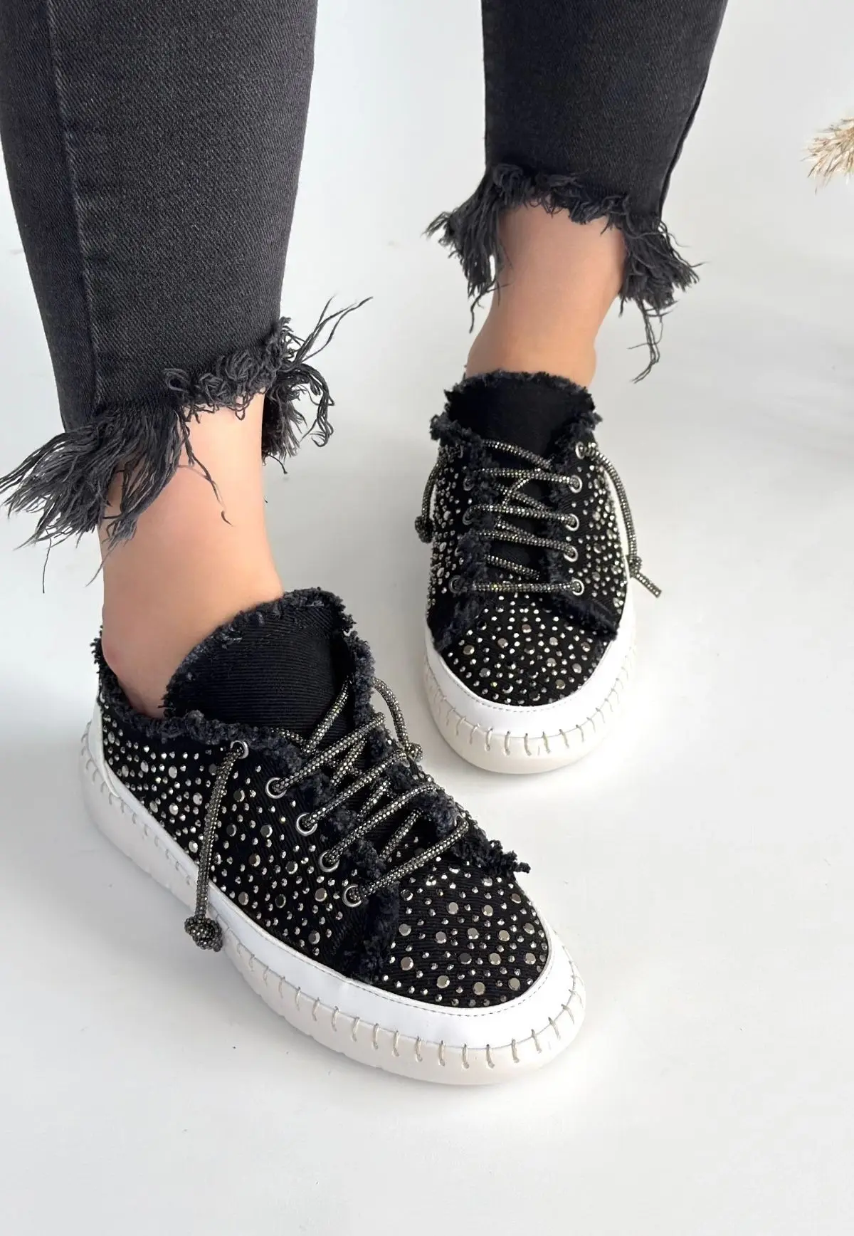 Guji Siyah Kot Bağcıklı Spor Ayakkabı