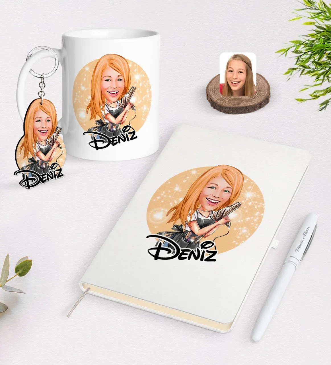 Kişiye Özel Kadın Kuaför Karikatürlü Beyaz Defter Kalem Kupa ve Anahtarlık Hediye Seti-2