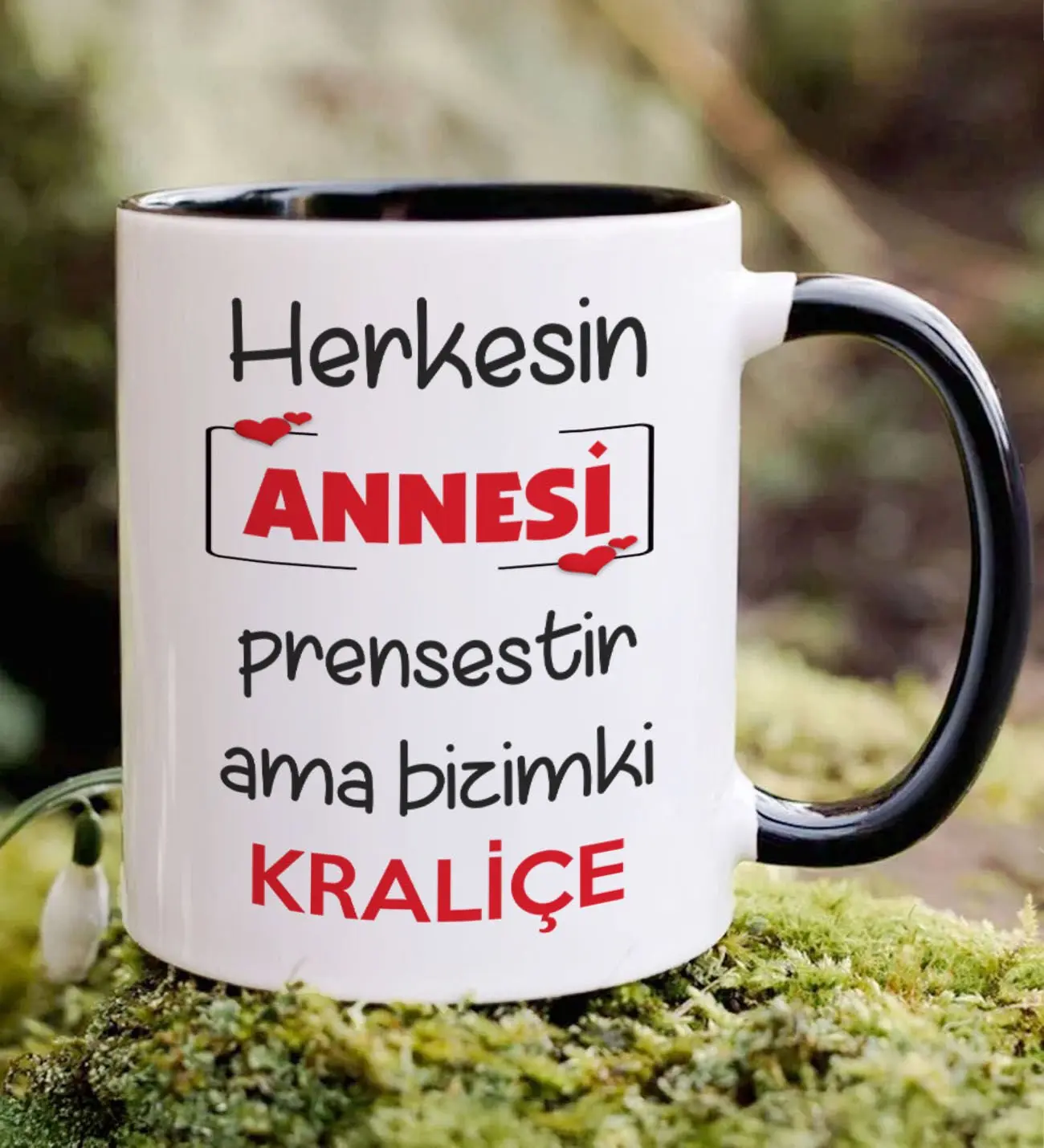 BK Gift Herkesin Annesi Prensestir Ama Bizimki Kraliçe Tasarımlı Siyah Kupa Bardak, Doğum Günü Hediyesi