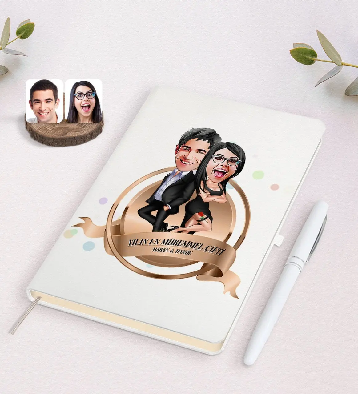 Kişiye Özel Yılın En Mükemmel Çifti Karikatürlü Beyaz Defter ve Kalem Hediye Seti-6