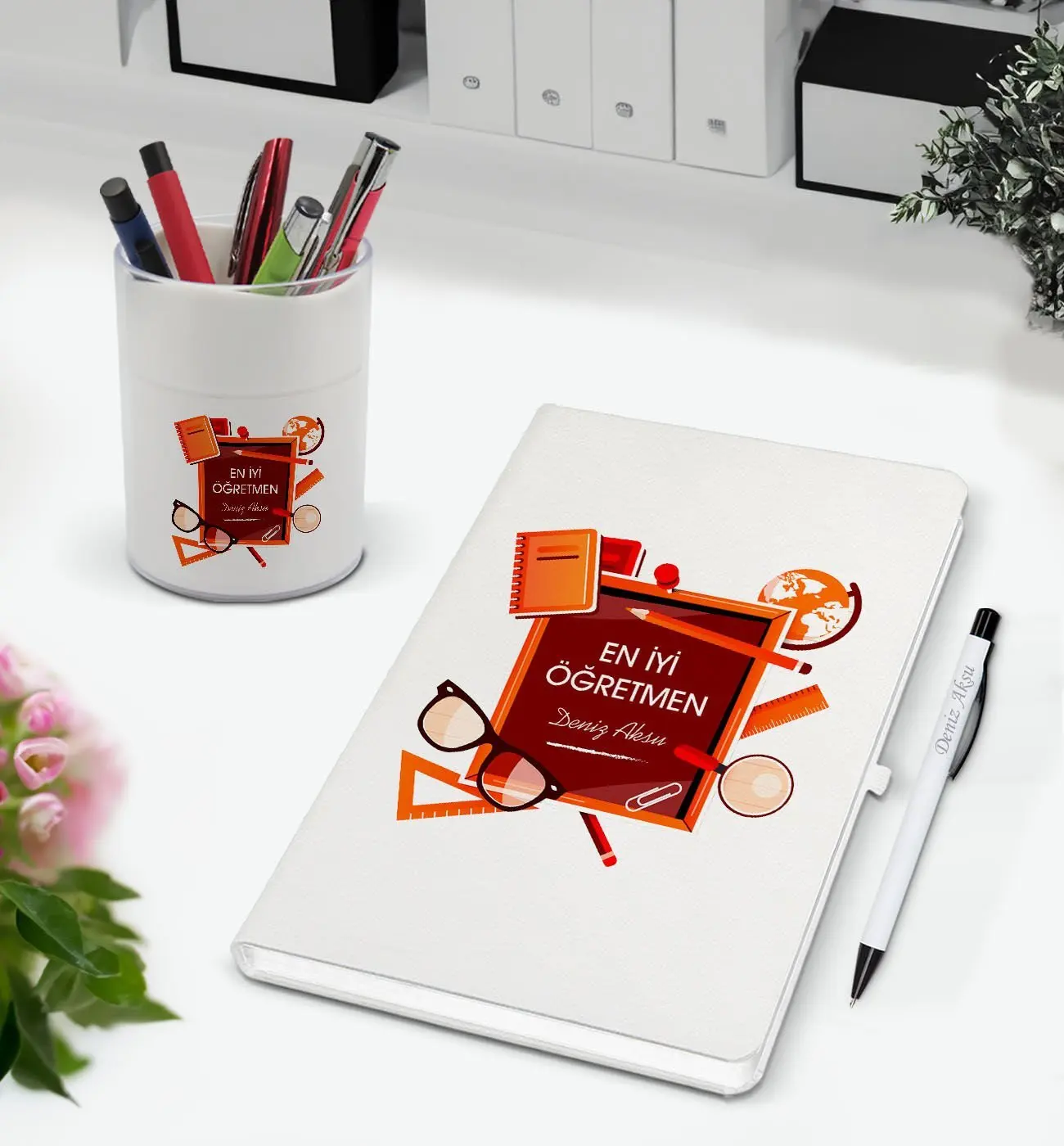 BK Gift Kişiye Özel İsimli Öğretmenler Günü Tasarımlı Defter Kalem ve Kalemlik Hediye Seti, Öğretmene Hediye, Öğretmenler Günü - 1