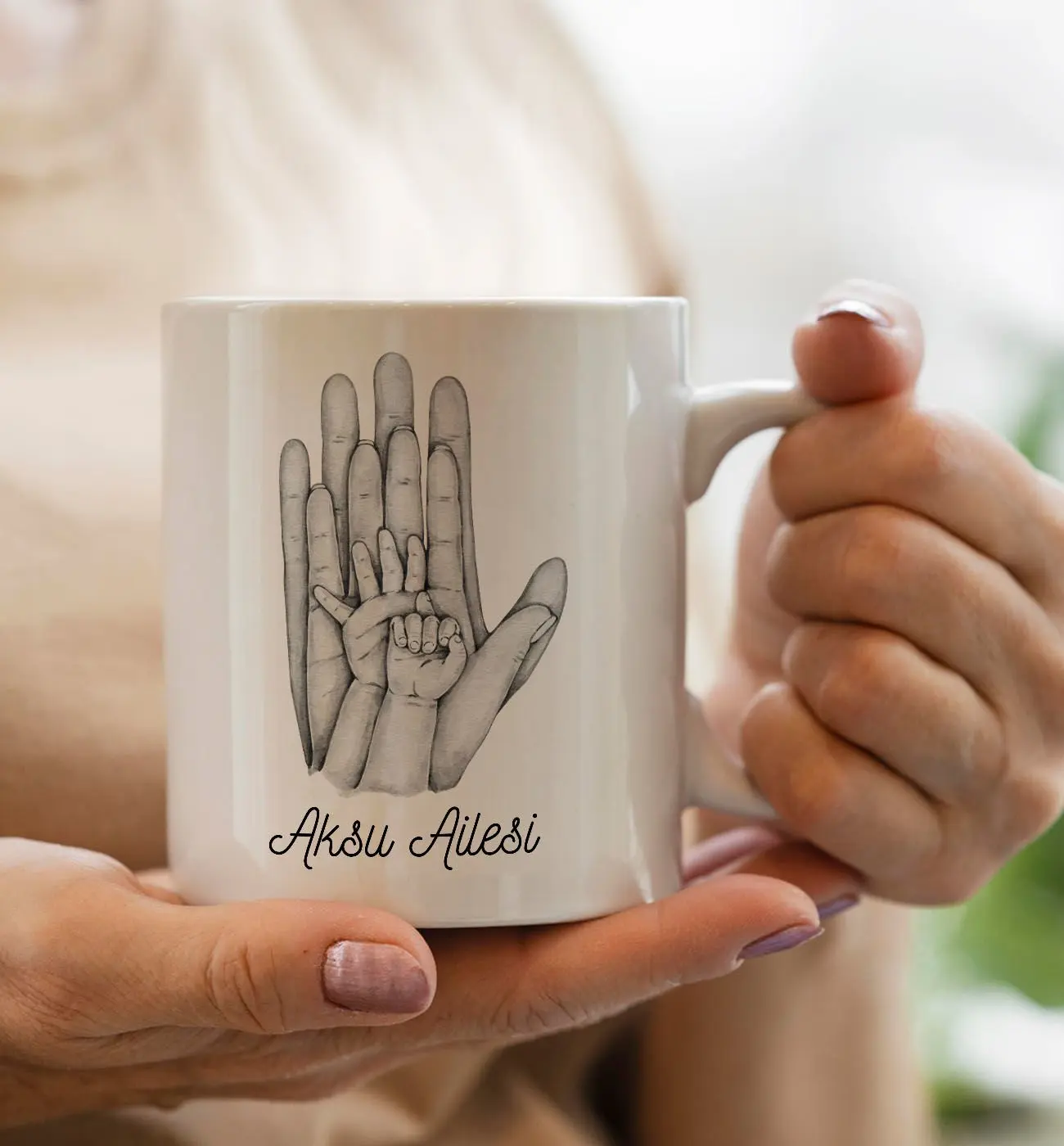 BK Gift Kişiye Özel Siyah Beyaz Aile El Tasarımlı Beyaz Kupa Bardak -7, Anneye Hediye, Yeni Doğum Hediye