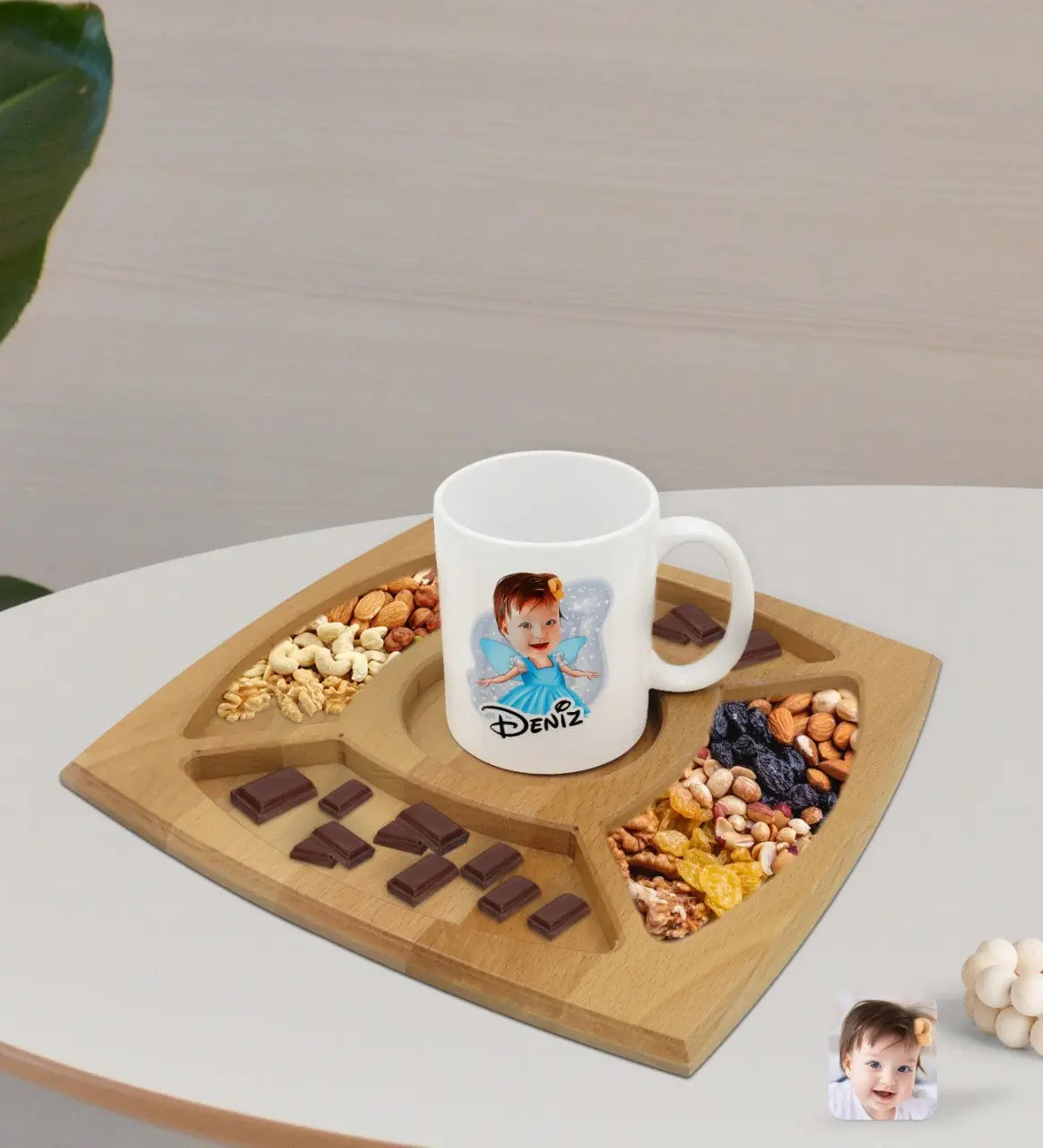 Kişiye Özel Kız Çocuk Peri Karikatürlü Beyaz Kupa ve Doğal Masif Ahşap 4 Bölmeli Sunum Tabağı Çerezlik Hediye Seti-1