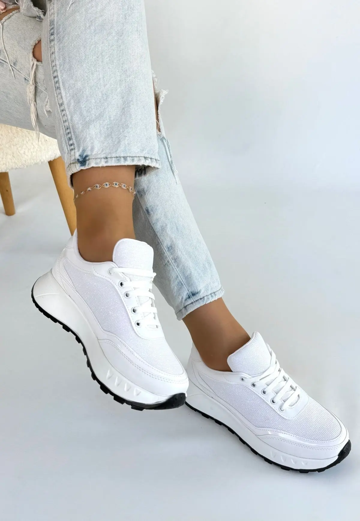 Edva Beyaz Cilt Bağcıklı Spor Ayakkabı