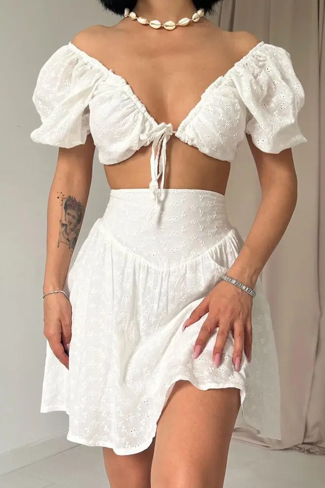 Ekru Brode Crop Ve Mini Etek Takım