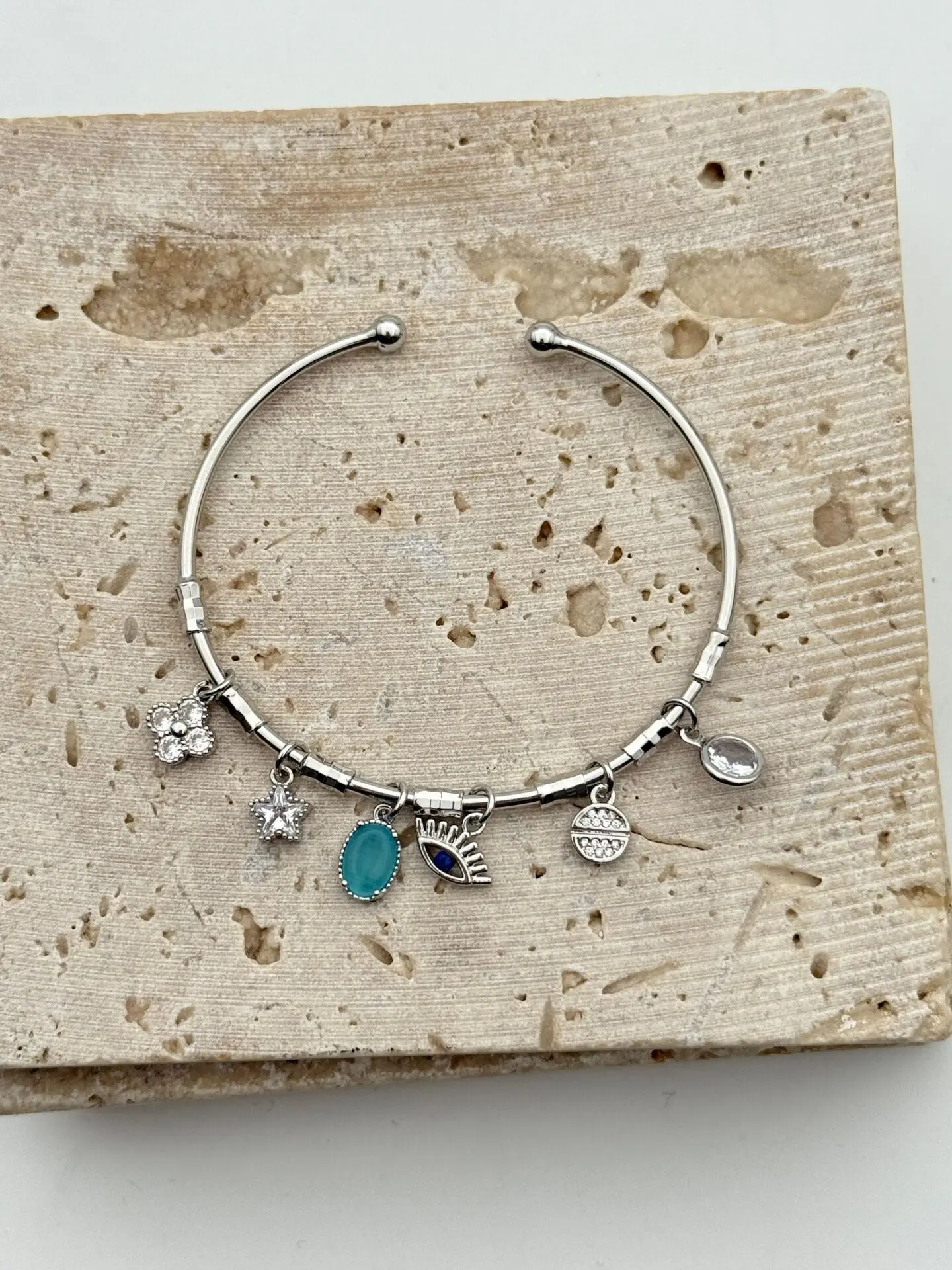 Çelik Charmlı Bileklik // KELEPCE-4214