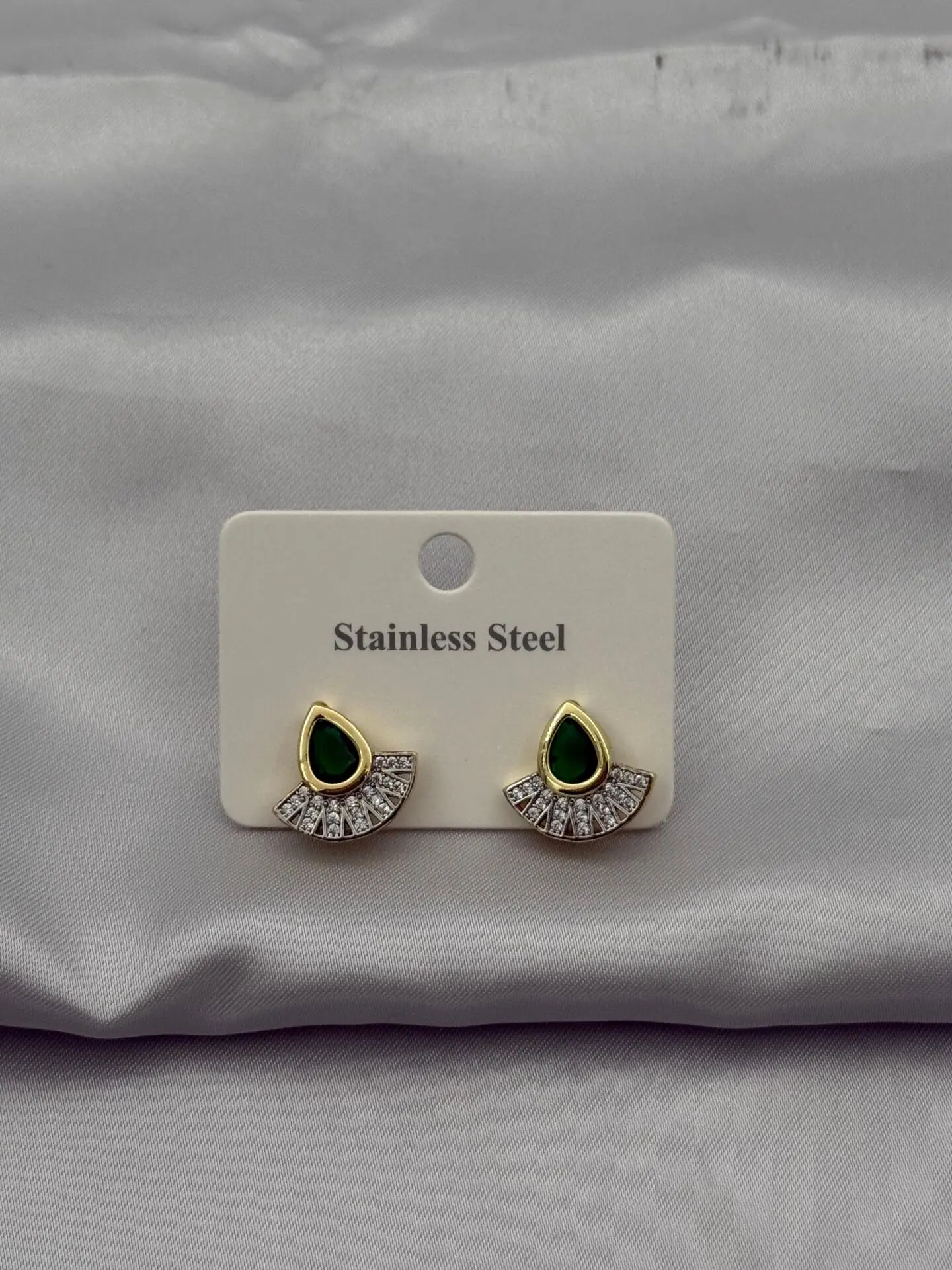 Çelik Küpe // KÜPE-3656