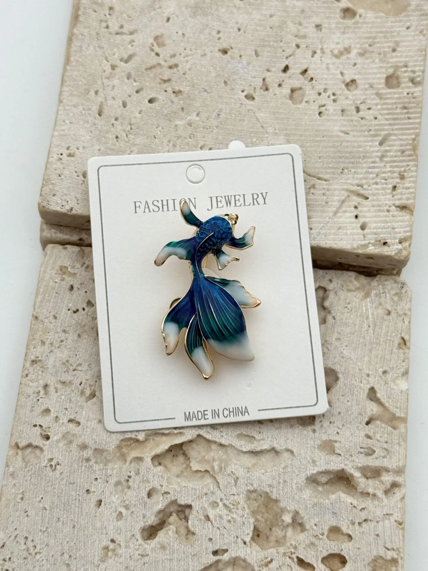 Özel Seri Broş // BROS-830