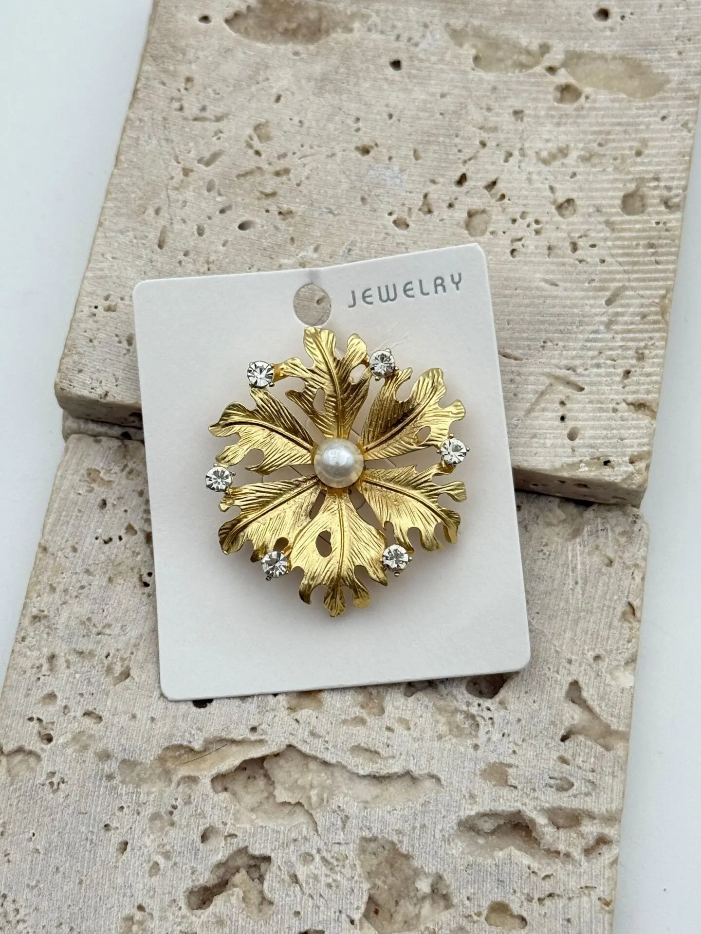 Özel Seri Broş // BROS-812