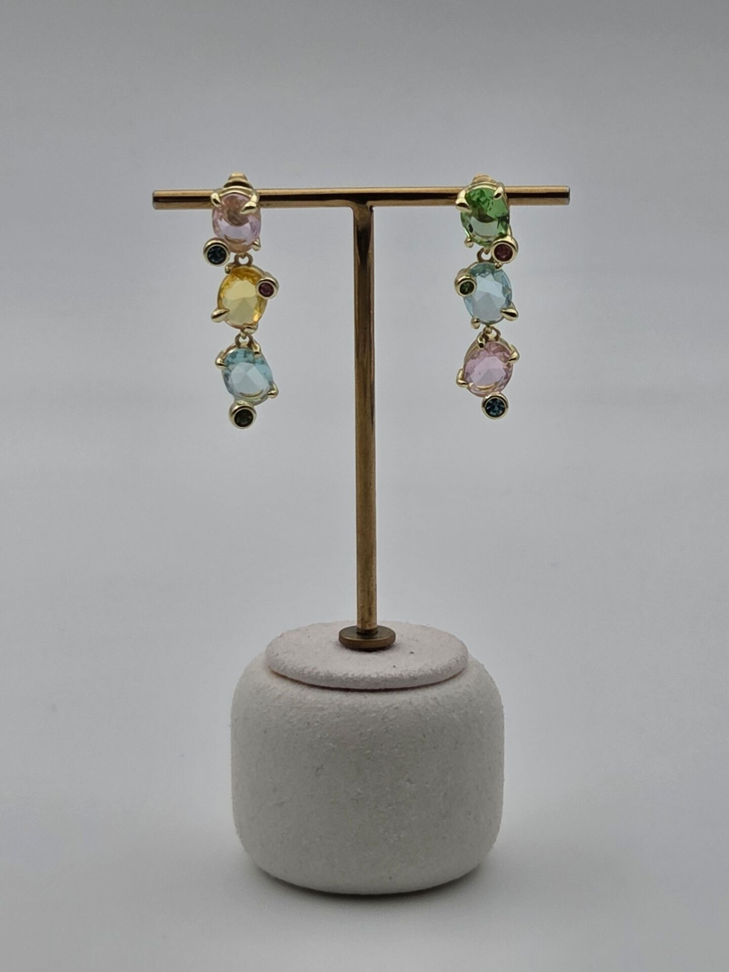 VIP Gema Küpe // KÜPEÜ-3887