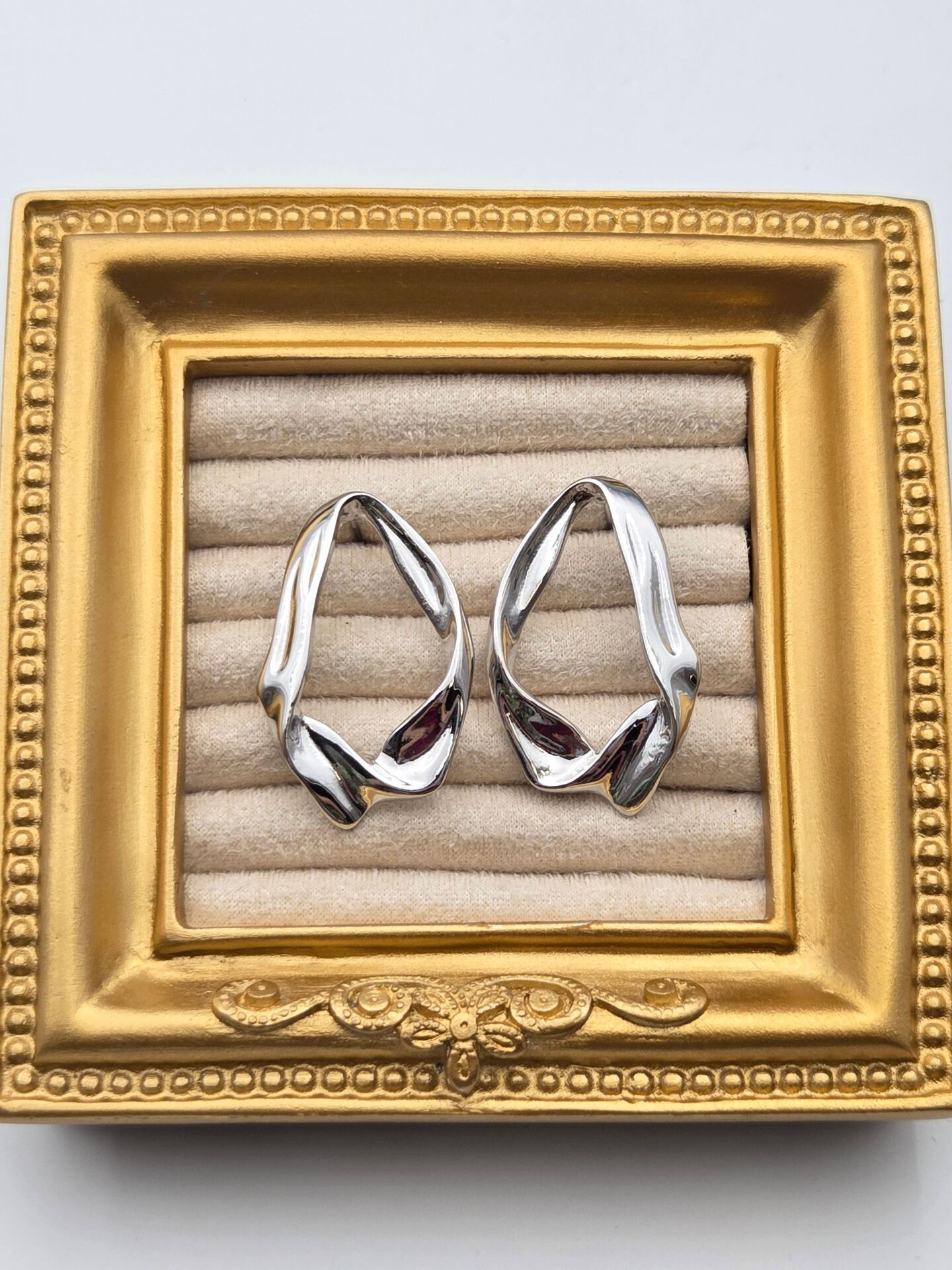 Zirkon Taşlı Rodyum Kaplama Küpe // ITHAL-3290